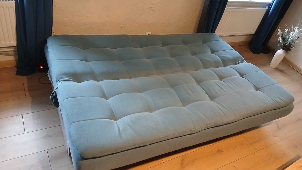 oddam  kanapę w dobrym stanie