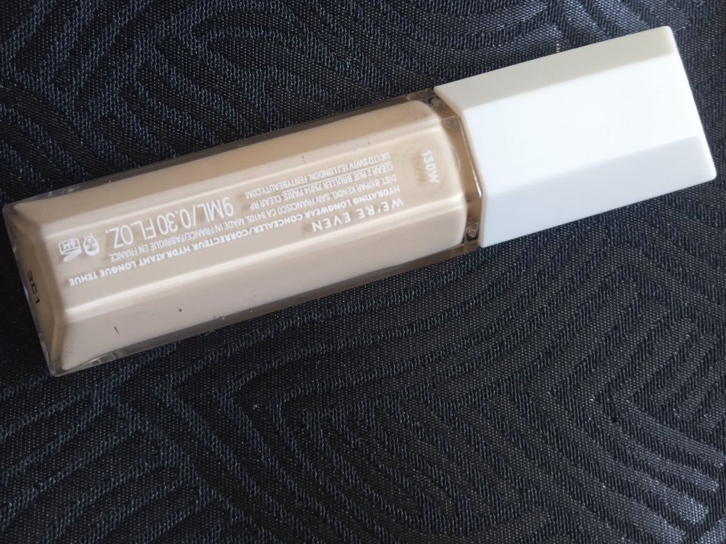 Fenty Beauty we're event korektor 130W