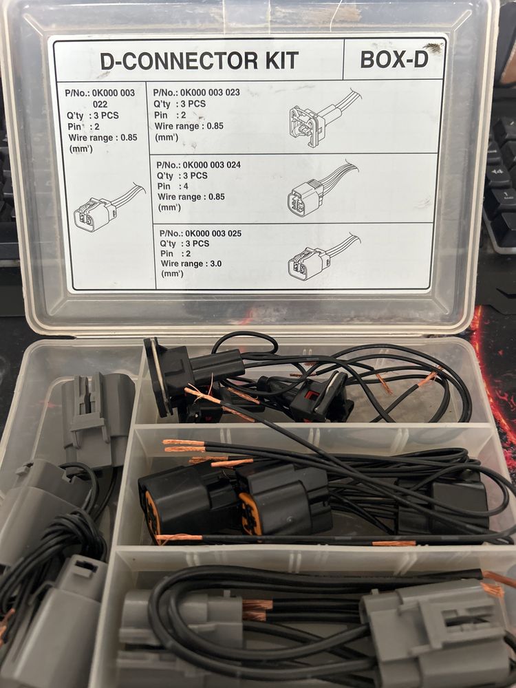 D-connector kit box-d