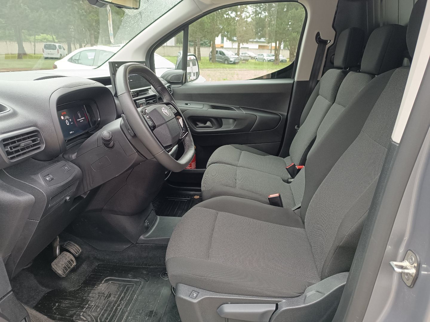 Toyota PROACE CITY  City 1.5 D-4D Long 2,4t Comfort, automat, 3 osobowy