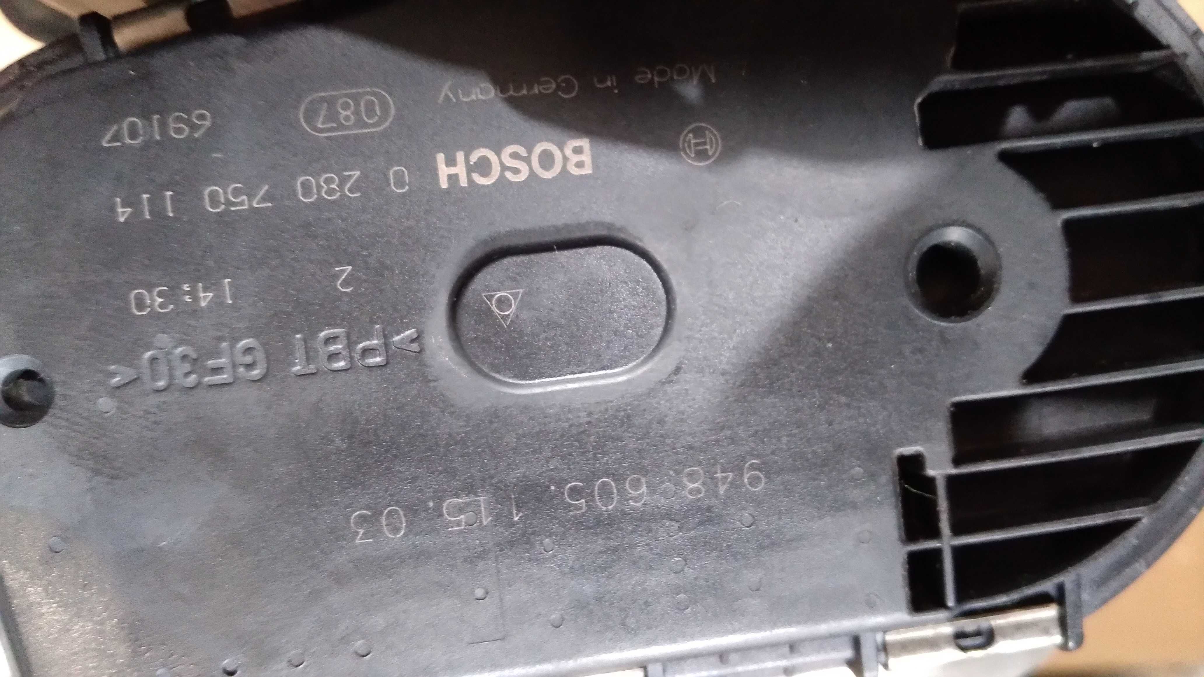 CAYENNE I 7L5 4.8 V8 kolektor ssący przepustnica