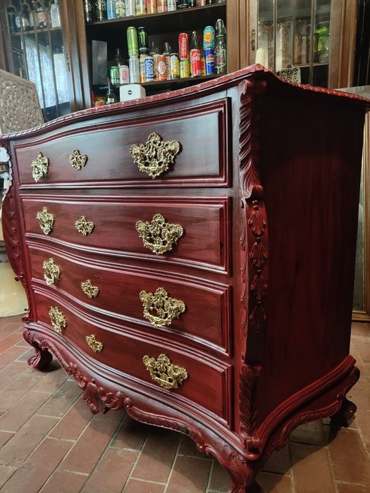 Cómoda Antiga em Estilo Dom José