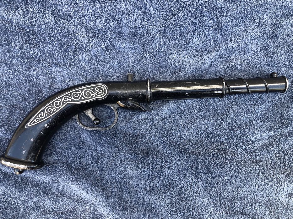 Продам іграшку игрушку сувенір сувенир пістолет пистолет мушкет