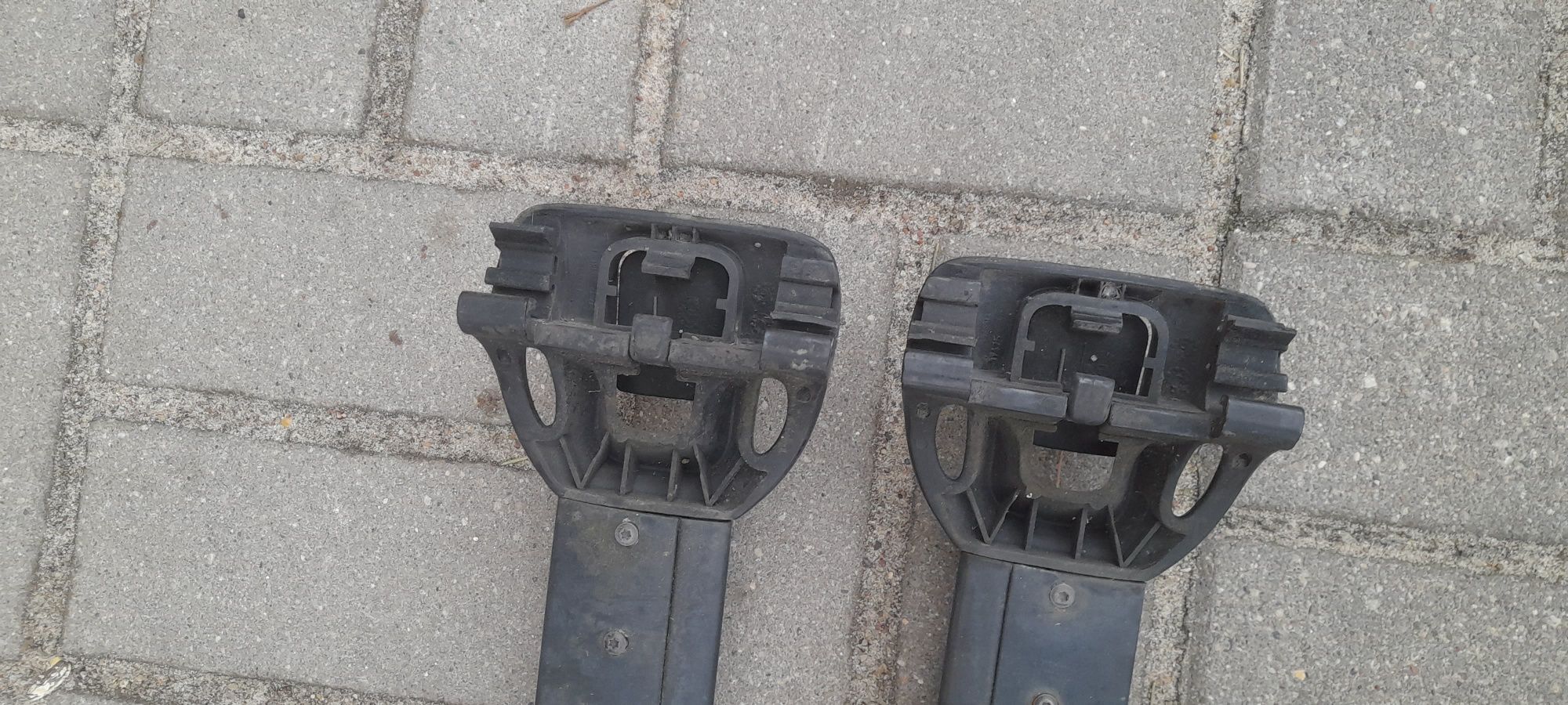 Poprzeczki do relingów Chrysler Grand Voyager 95-00