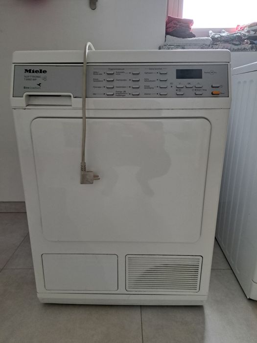 Suszarka miele softtronic T8997WP uszkodzona.