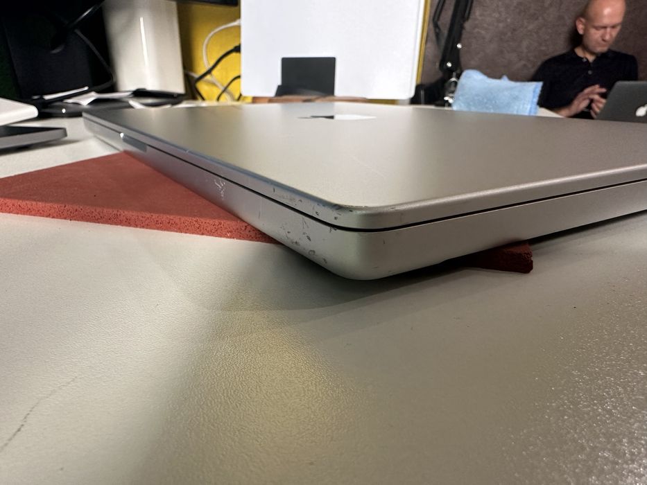Топкейс MacBook Pro 16” A2485 Silver
