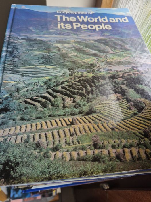 Энциклопедия "Мир и народы" (Encyclopedia of The World and its People