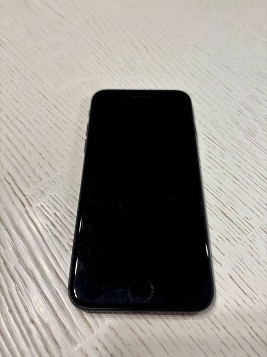 Iphone se (2022)