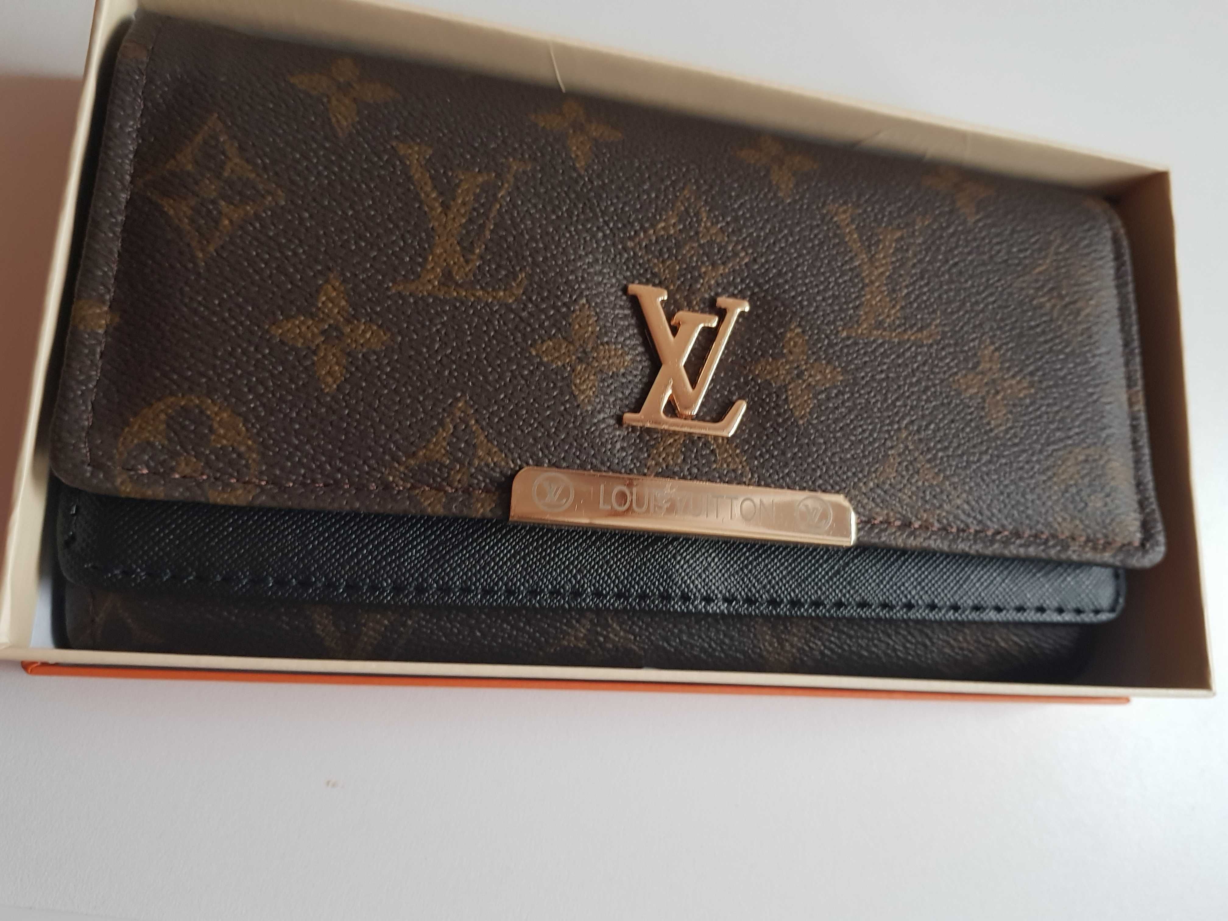 Damski portfel Louis Vuitton w pudełku