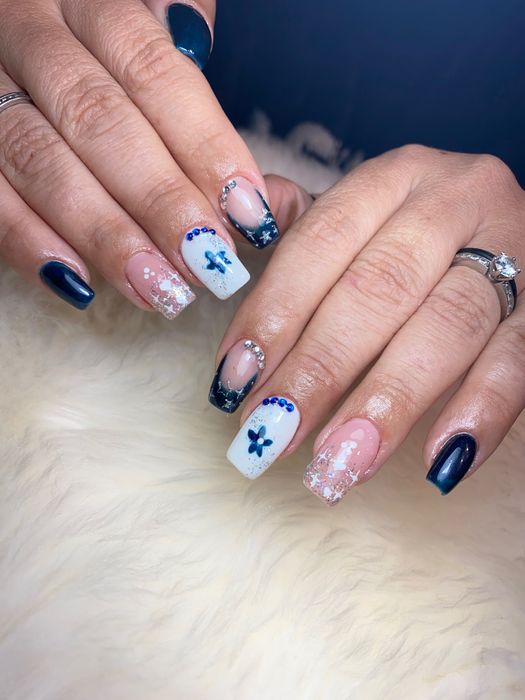 Serviços de Estética - zona Sesimbra - Unhas, Pestanas, Laser, outros