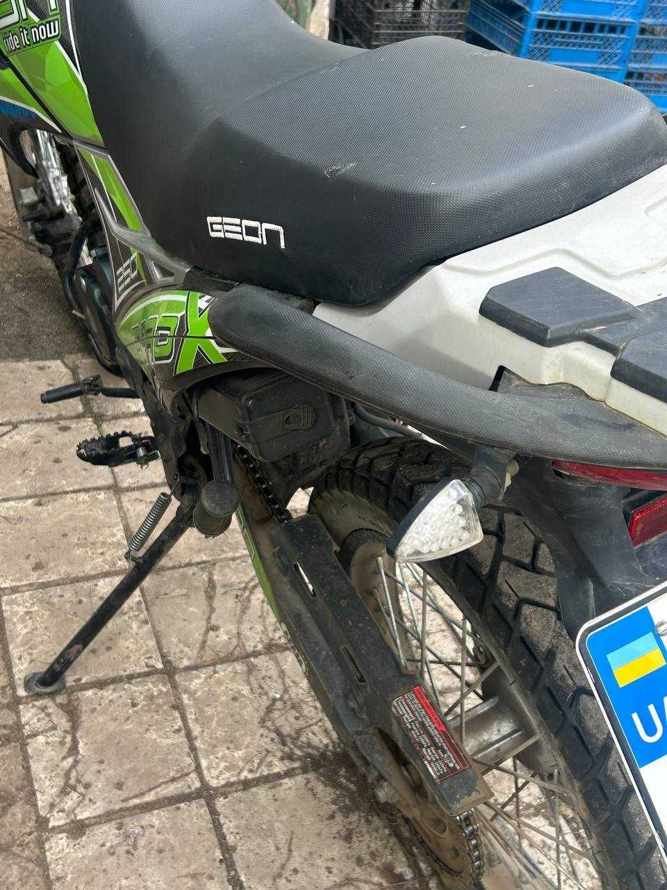 Продаю мотоцикл ендуро-кросс Geon X-Road 250cb PRO