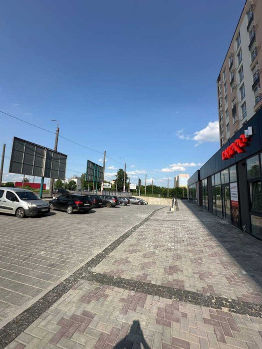 Луцьке Кільце 60м2 Здам ФАСАДНЕ приміщення з Ремонтом біля ЗУПИНКИ