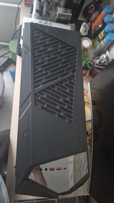 komputer stacjonarny MSI + monitor ASUS VZ27V + klawiatura MSI VIGOR G