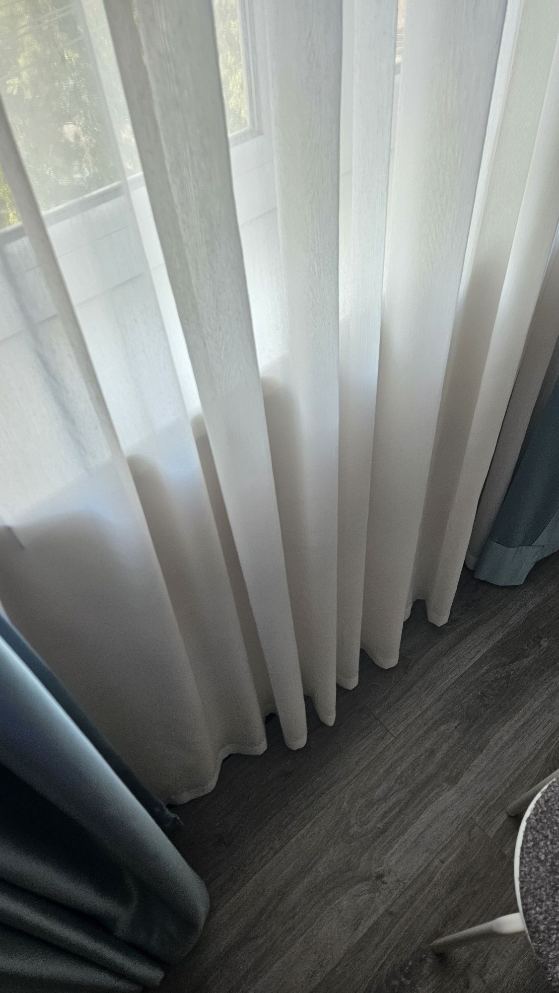 2 Cortinados blackout + 2 translúcidos de calha (1,50m cada um)