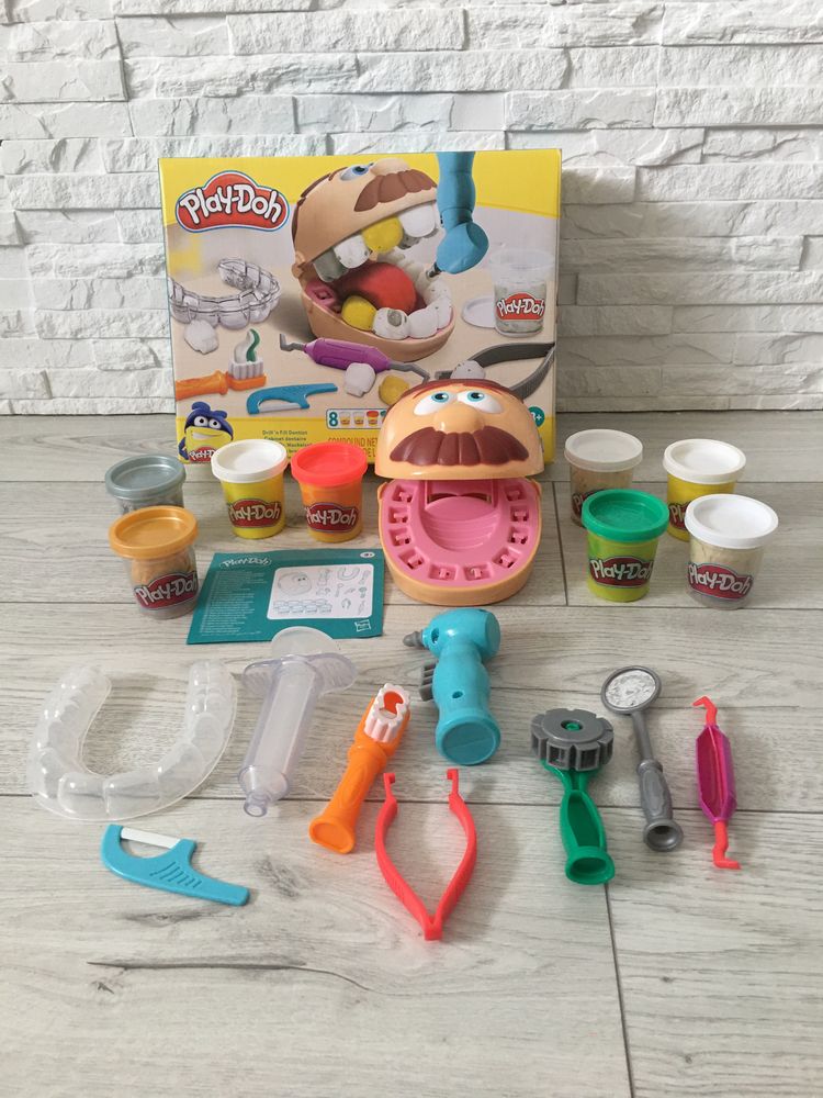 Play Doh ciastolina 8 tub dentysta zestaw