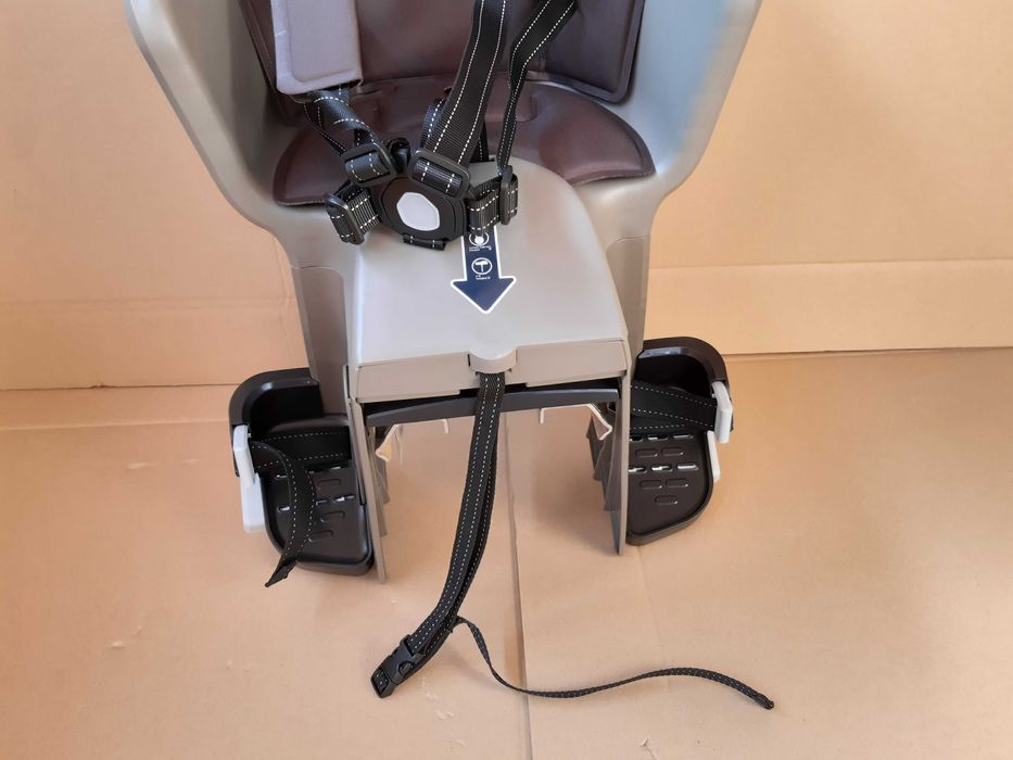 Fotelik rowerowy BOBIKE Exclusive MAXI na bagażnik TOFFEE (23)