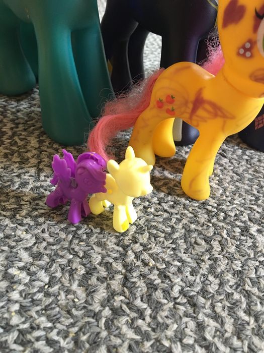 Лот єдиноріжок