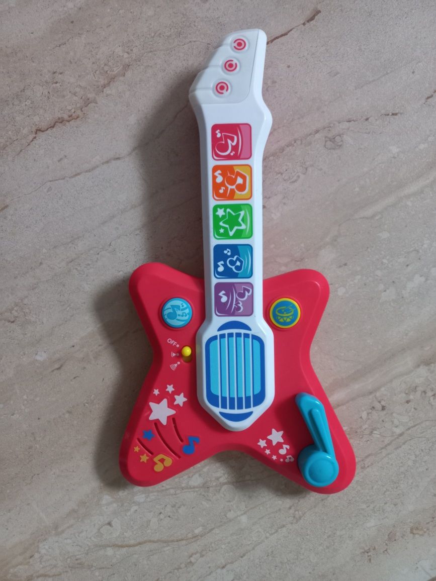 Dumel Discovery gitara