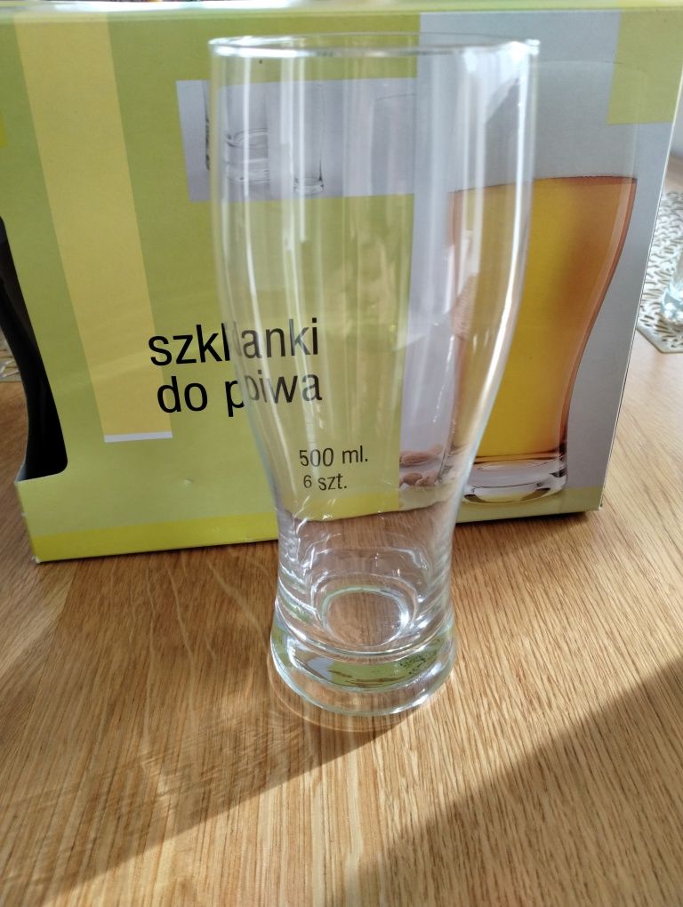 Szklanki do piwa