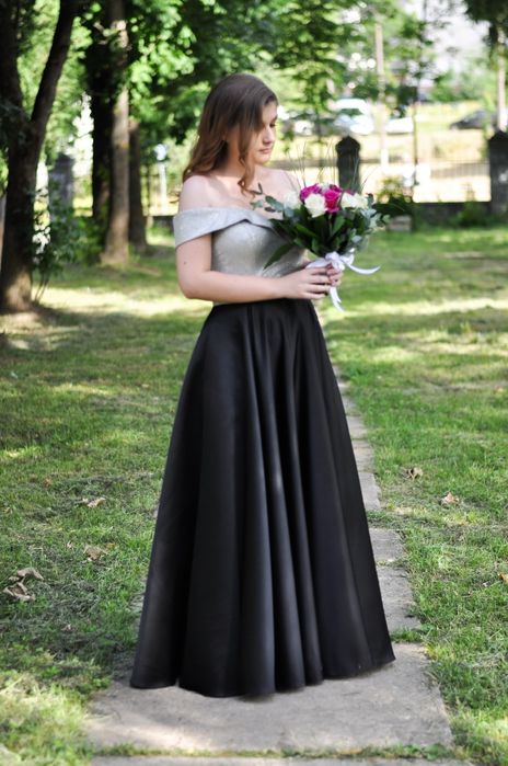 Чарівна сукня на випускний вечір чи весілля