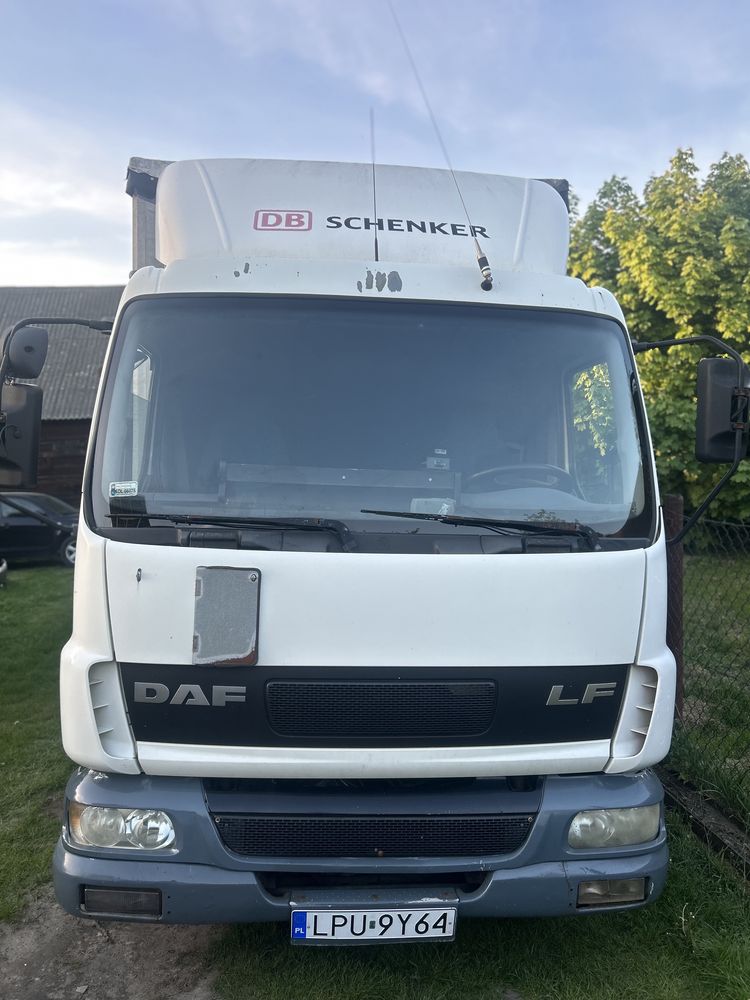 Daf LF 45.220 z windą