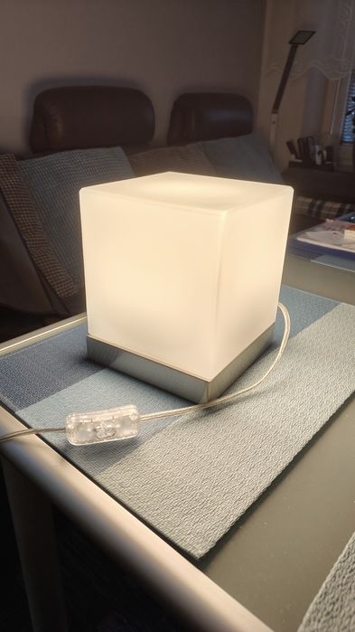 Lampka kwadrat E27 60 Wat, klosz szklany