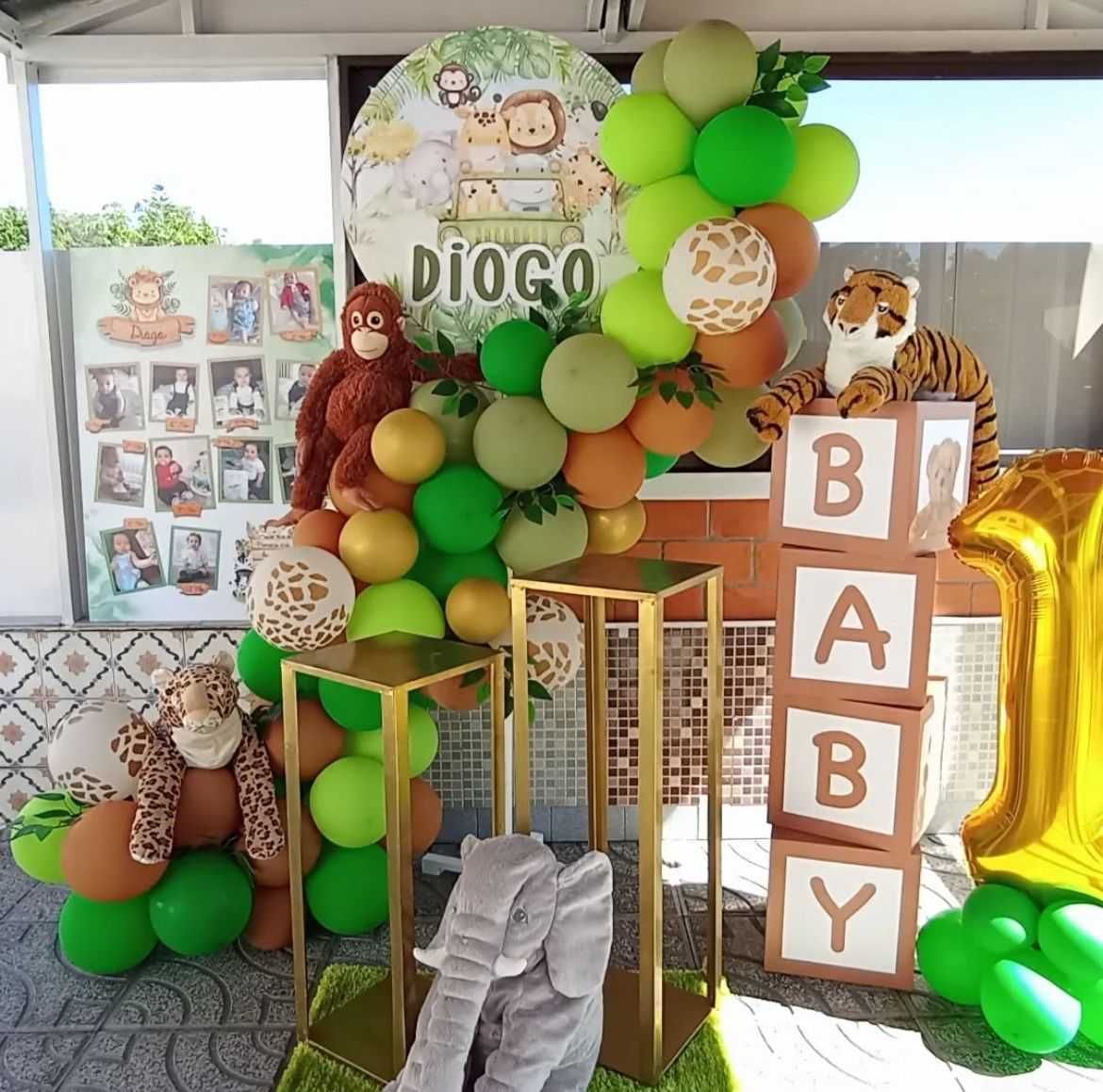 Decoração com arcos de balões  Eventos festas aniversários comunhões