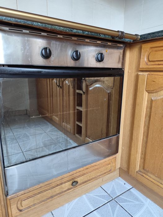 Drewniane meble kuchenne z AGD