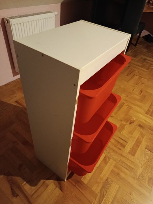 Szafka IKEA z pojemnikami