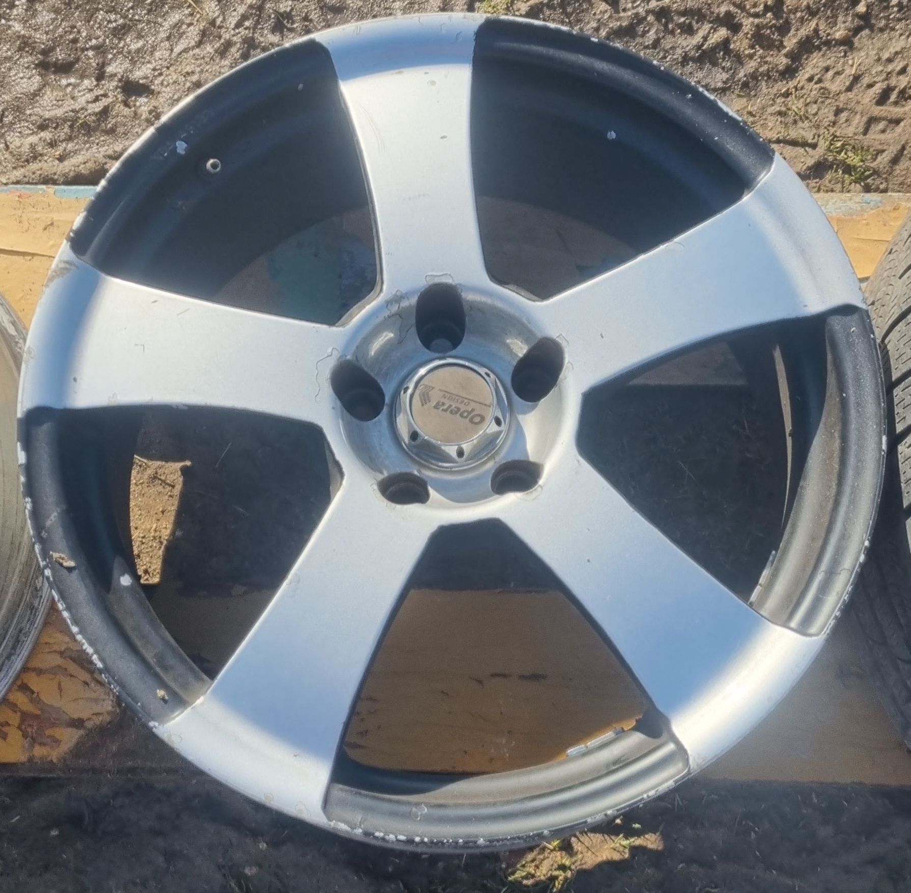 Felgi aluminiowe 18" 7.5j et35 5x112 otwór 72