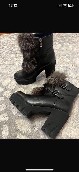 Натуральні черевики для жінок