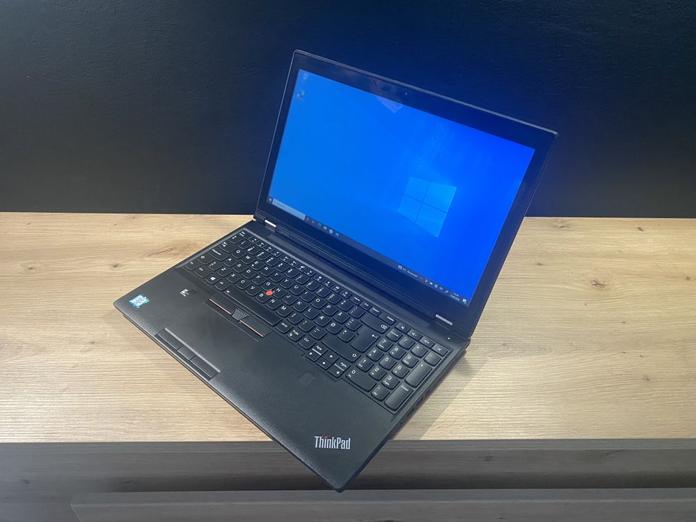 Mocny Laptop Lenovo P51 i7-7820HQ 16 GB / 256 GB