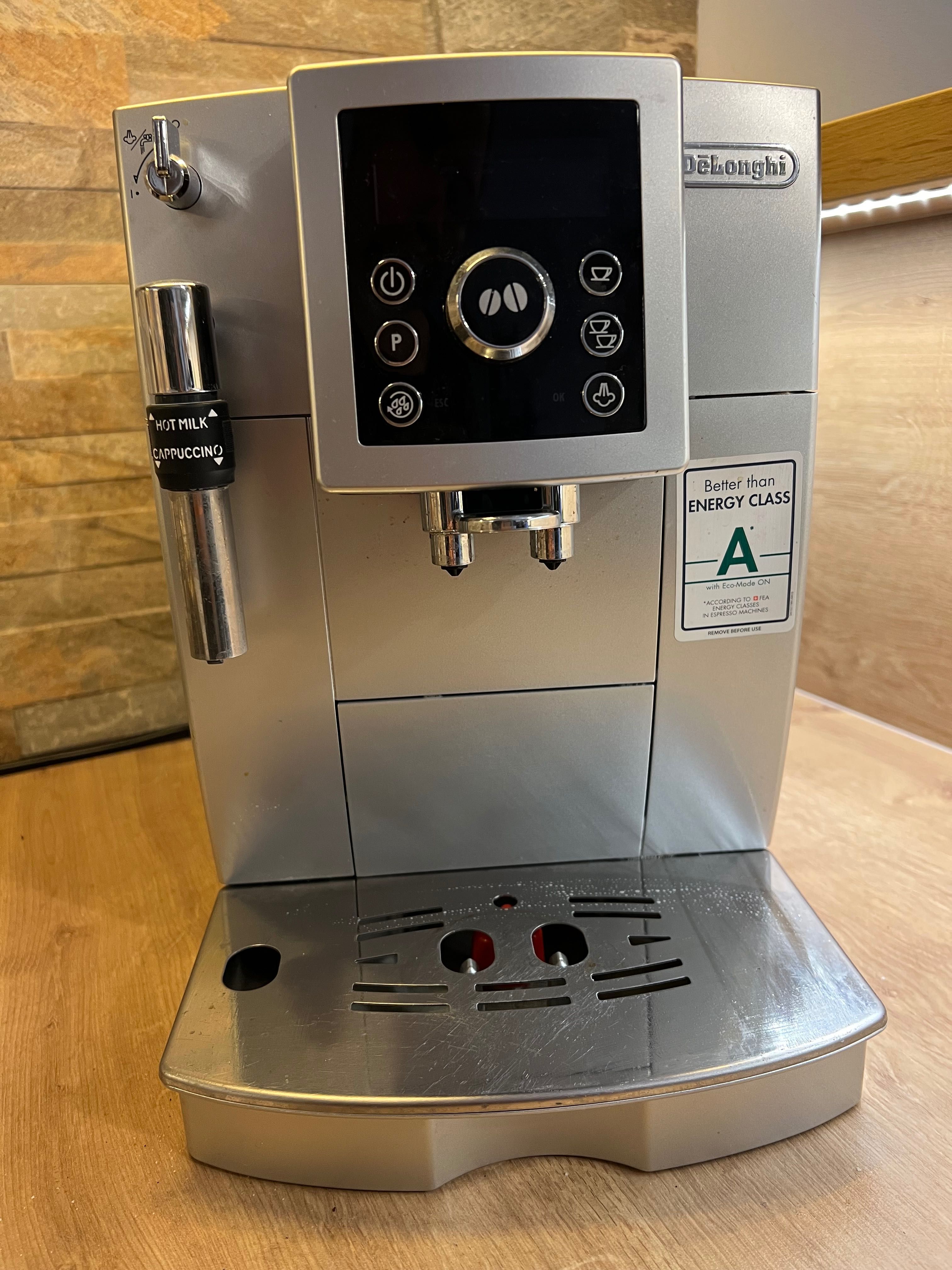 Ekspres automatyczny DeLonghi ECAM 23.420.SB, 15 barów