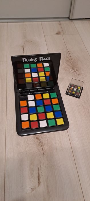 Gra Rubiks Race.