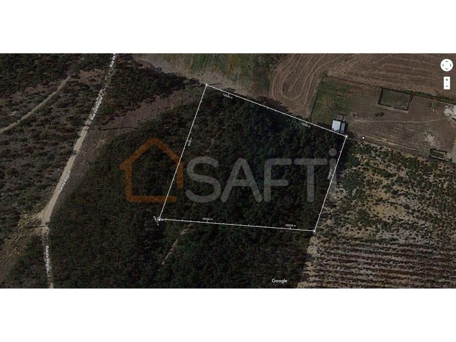 Terreno com aptidão Industrial à venda em Casal de Lobo, A Dos Cunh...