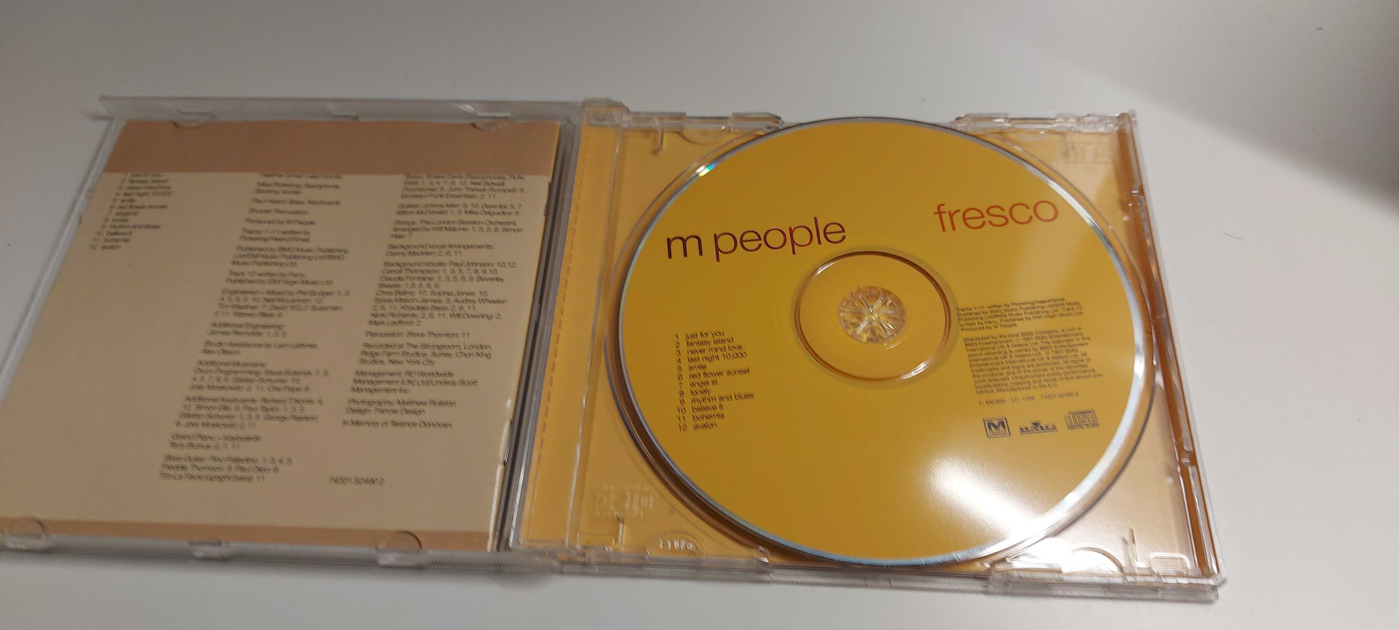 Cd M People fresco