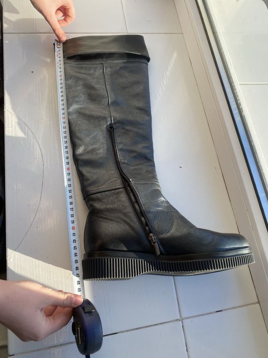 Чоботи жіночі 38р шкіряні нові