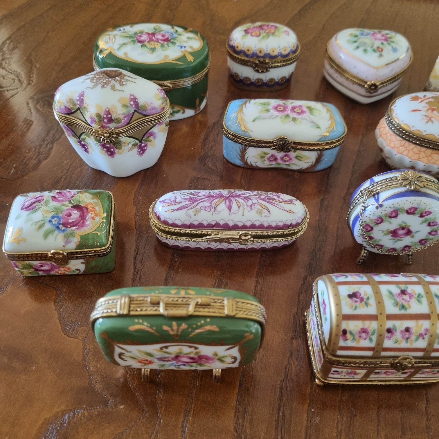 Caixas de porcelana de Limoges pintadas à mão