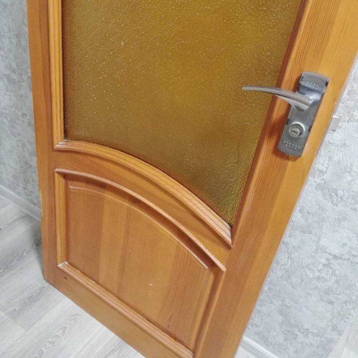 Двері міжкімнатні дубові 80*200 см  з ручкою