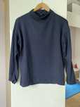 Cienki sweter z golfem UNIQLO