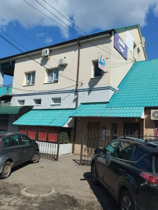 Здам в оренду приміщення біля ТЦ "Евробазар" - 2500 грн з КОМУНАЛКОЙ!
