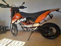 Ktm 690cc super moto (para track day )