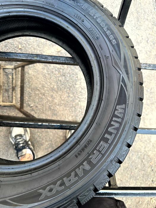 Шины БУ 175 65 R 14 Dunlop Wintermaxx WMO1 Резина зима