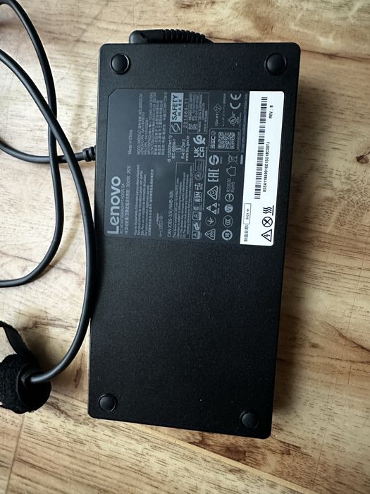 Блок живлення Lenovo  300W AC adapter