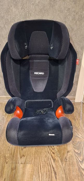 Автокрісло Recaro