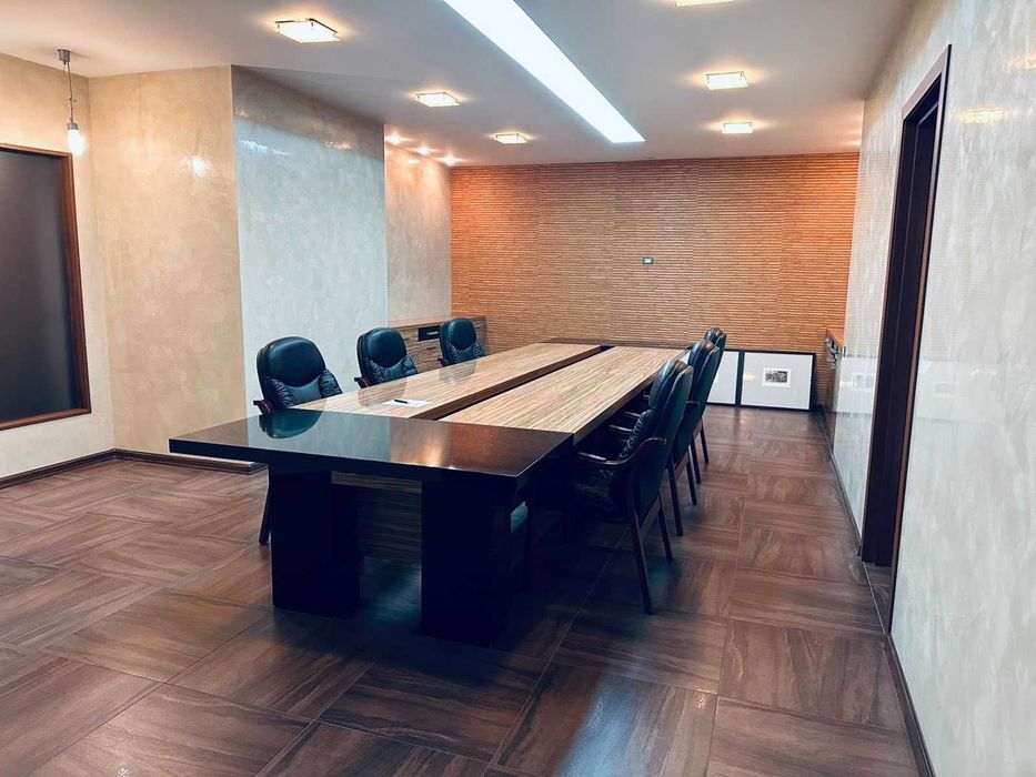 Офис в аренду от Хозяина в ЖК "Белый Парус" 215 м2, 1-й этаж