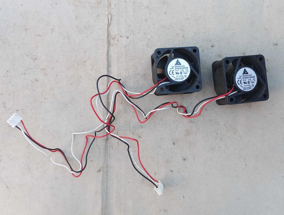 Кулер 40х40х20 мм вентилятор