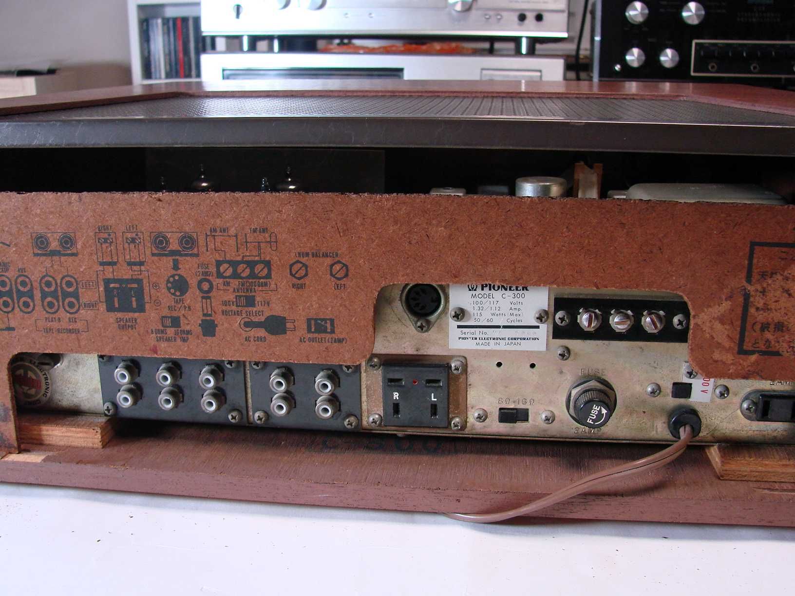 Amplituner lampowy Pioneer C-300, idealny