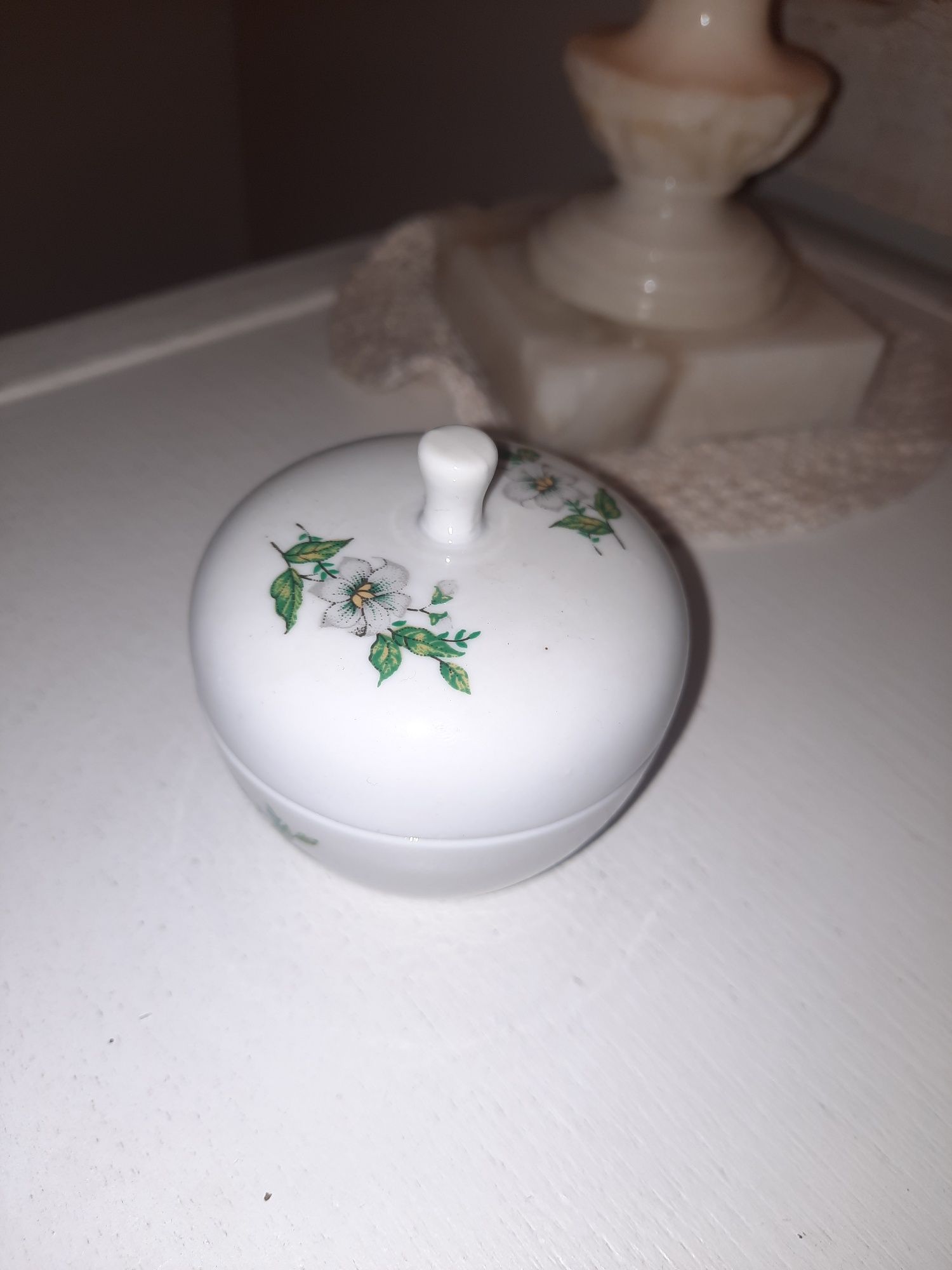 Porcelanowa miseczka, zamykana, vintage