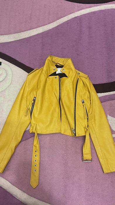 Косуха-Bershka. Размер S